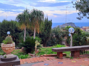 Unica Aci Castello